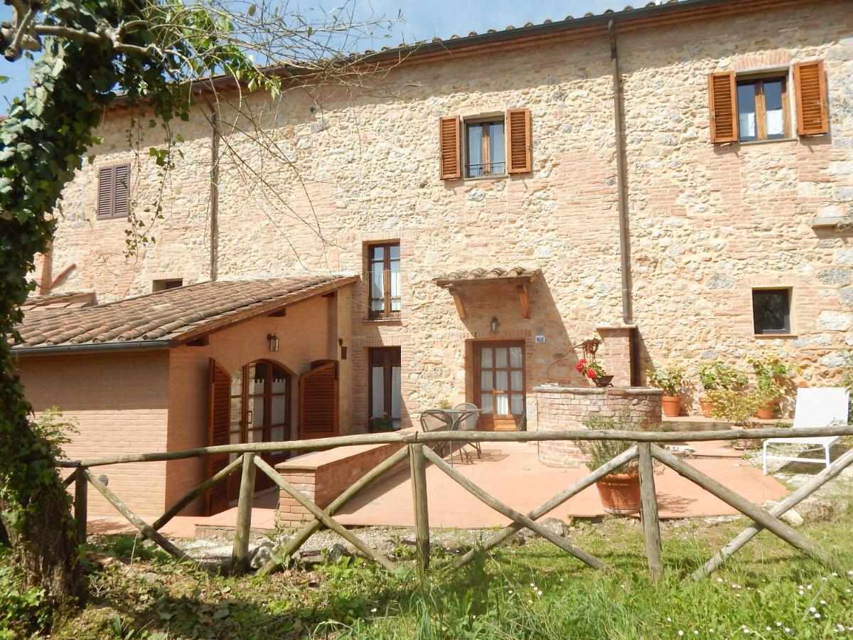 Fullino Nero Rta - Residenza Turistico Alberghiera Siena Eksteriør billede
