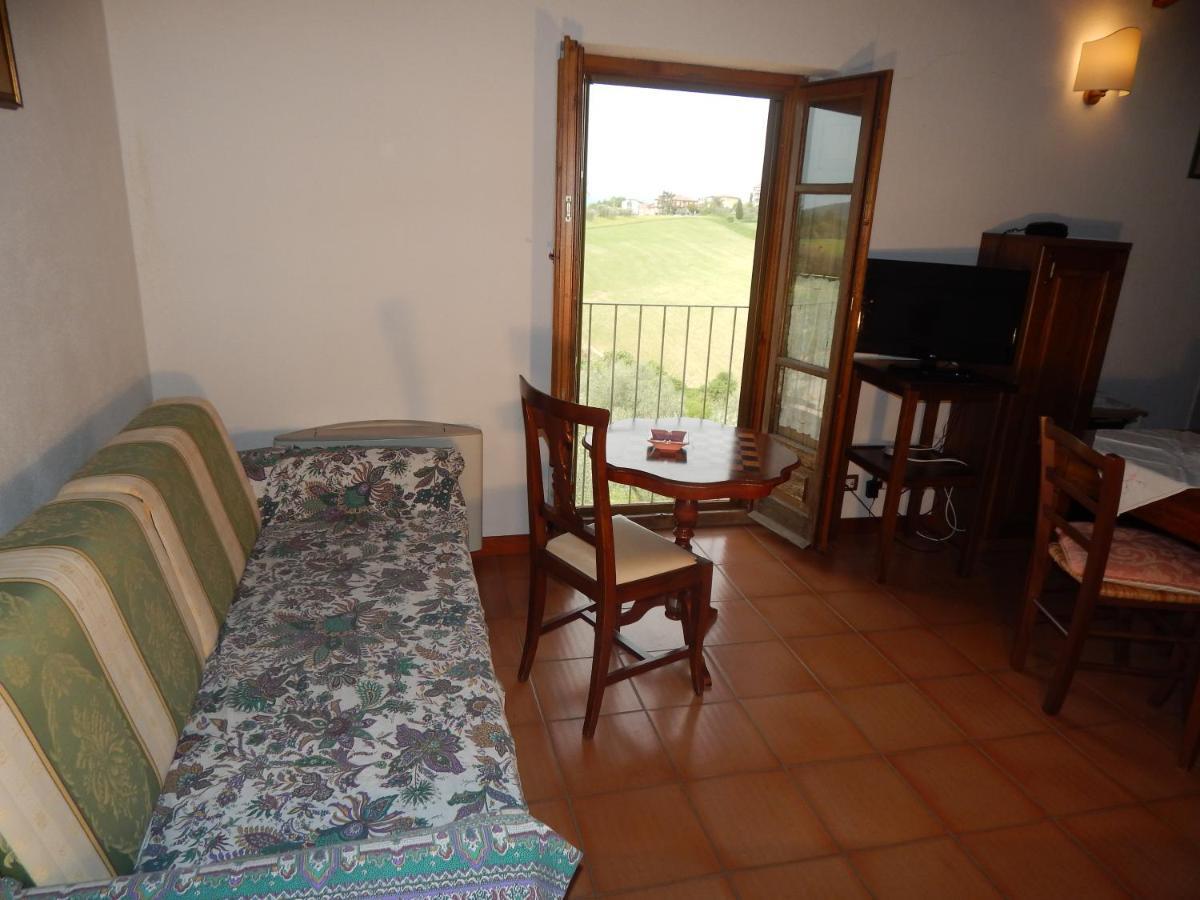 Fullino Nero Rta - Residenza Turistico Alberghiera Siena Eksteriør billede