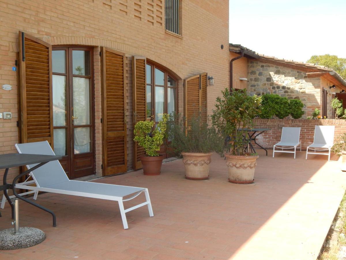 Fullino Nero Rta - Residenza Turistico Alberghiera Siena Eksteriør billede