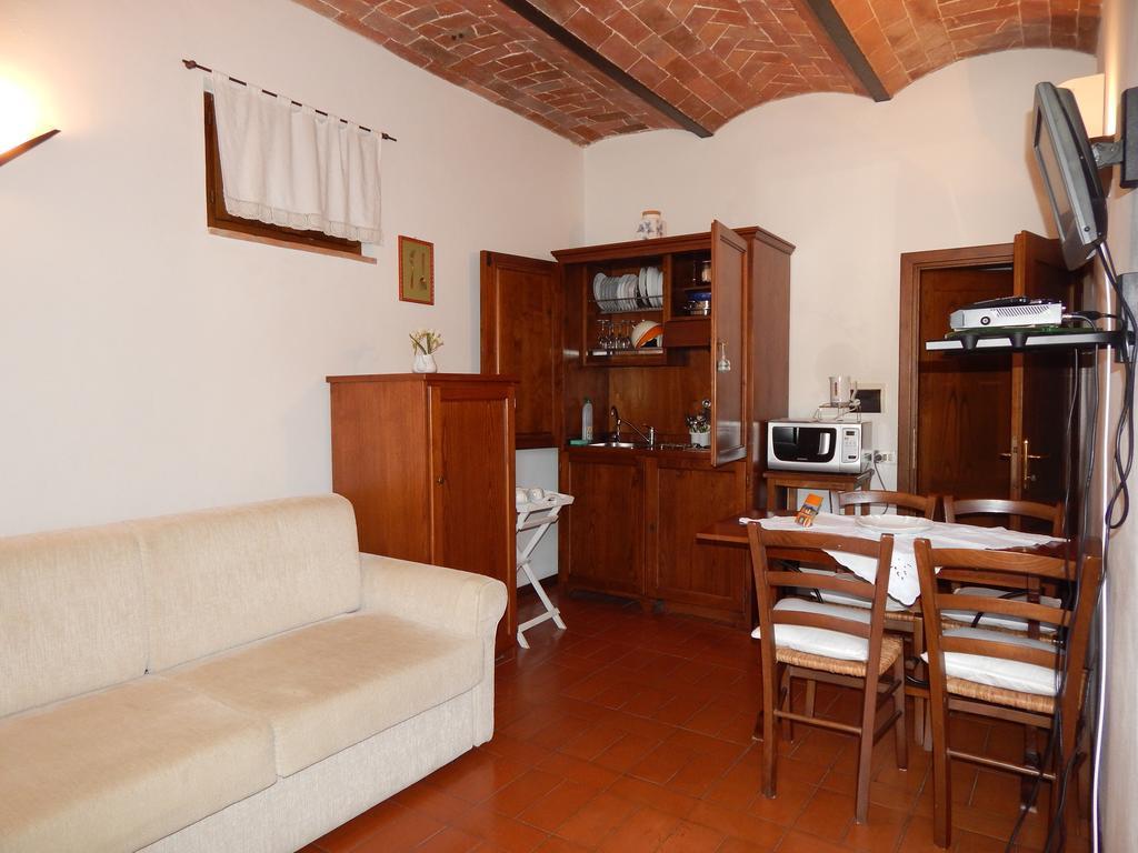 Fullino Nero Rta - Residenza Turistico Alberghiera Siena Eksteriør billede