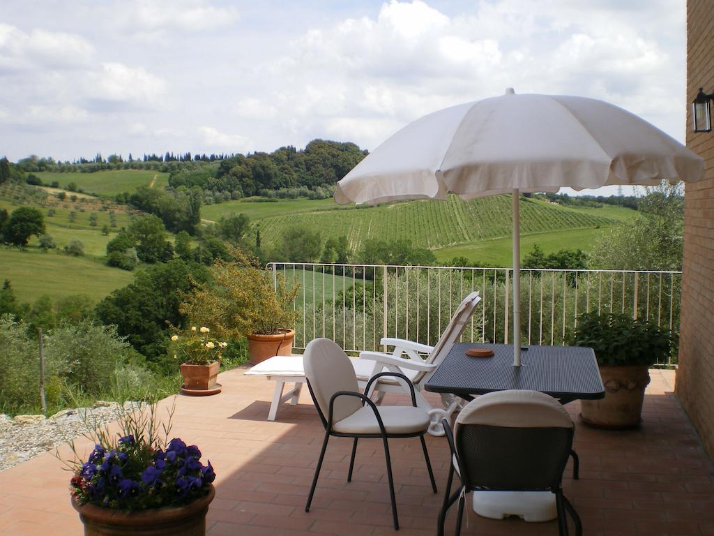 Fullino Nero Rta - Residenza Turistico Alberghiera Siena Eksteriør billede