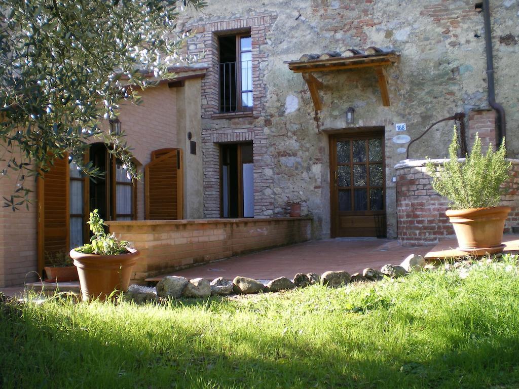 Fullino Nero Rta - Residenza Turistico Alberghiera Siena Eksteriør billede